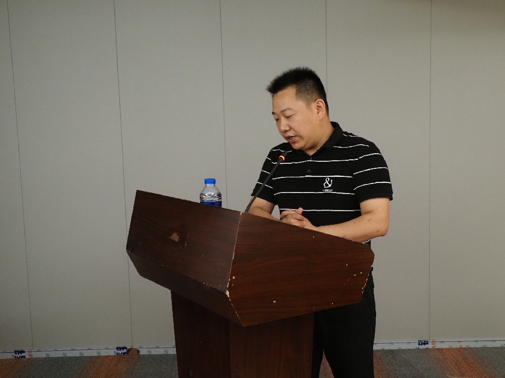 集團董事長李永飛應邀參加重慶市江夏文化研究會四屆七次常務理事會並主持會議