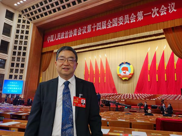 【“育”見新時代·兩會特別版】全國政協委員昝林森：發展職業教育需破除選人聘用“唯學曆論”