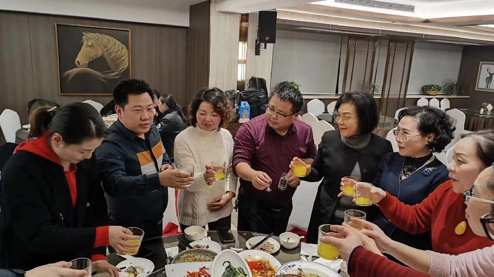 考神教育集團董事長李永飛、總經理何非凡元旦期間參加非對稱賦能“重整旗鼓，繼往開來“迎新沙龍