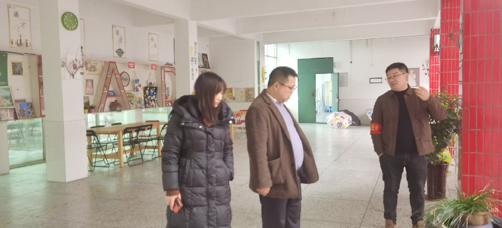 考神教育集團考察重慶行知職業技術學校